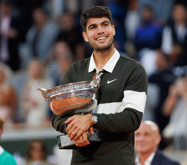 carlos alcaraz rolex roland garros